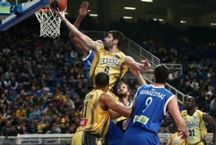 Στο τελικό στάδιο με Ουίλμπεκιν
