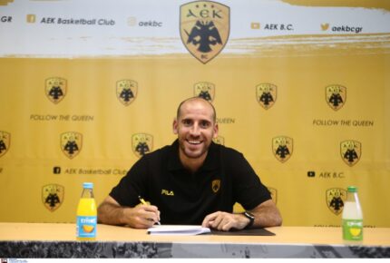 Ο Νίκος Παππάς στη «Βασίλισσα»