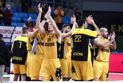 Επίδειξη πρώτων βοηθειών από τον Ερυθρό Σταυρό