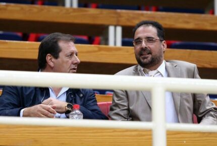 Aναχωρεί για την Πόλη