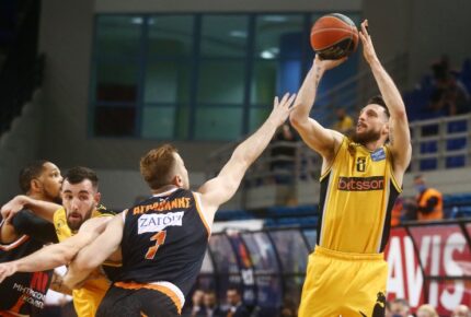 Το Betsson Bus στο AEK-Προμηθέας