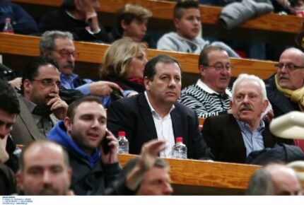 Ανανέωσε ο Σαρικόπουλος