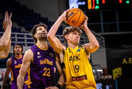 «Μπλακ άουτ» και αποκλεισμός