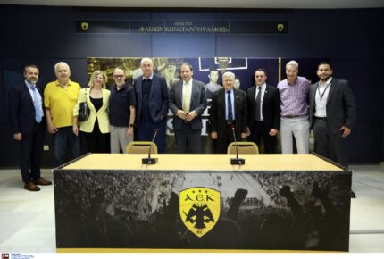 Συγκίνηση στα εγκαίνια των Legends Suites
