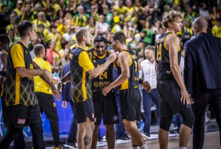 Levice - AEK 69-71
