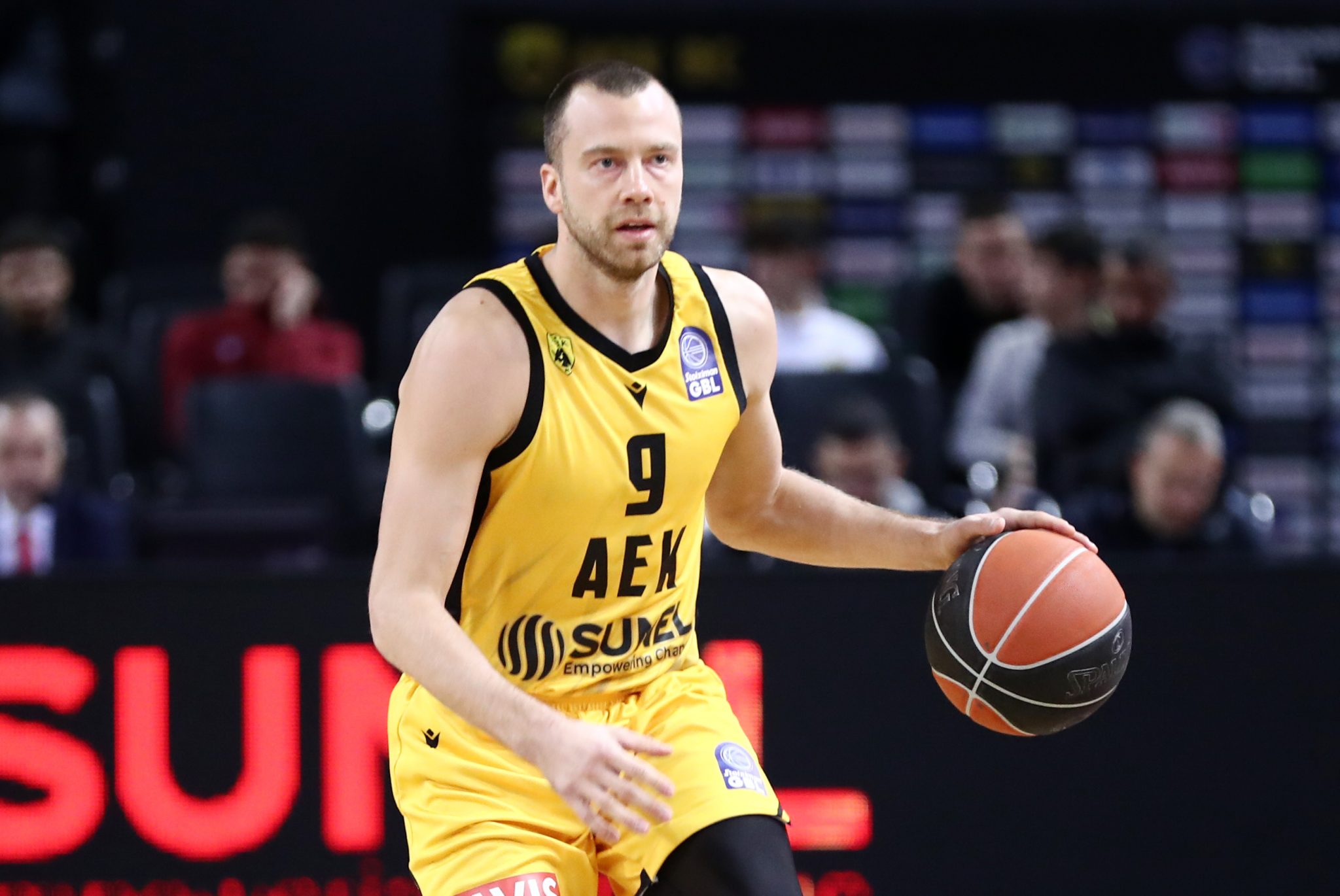 Απίστευτο: Νοκ άουτ και ο Λεκαβίτσιους στην ΑΕΚ – Μόλις 9 διαθέσιμοι αθλητές  με Ολυμπιακό!